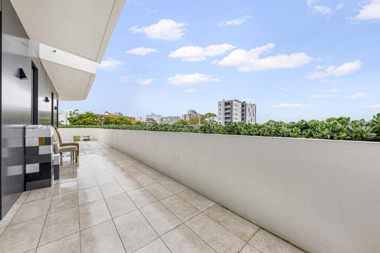 Studio For Long Term Tenants In Strathfield Cbd Cité de Cité de Sydney Extérieur photo