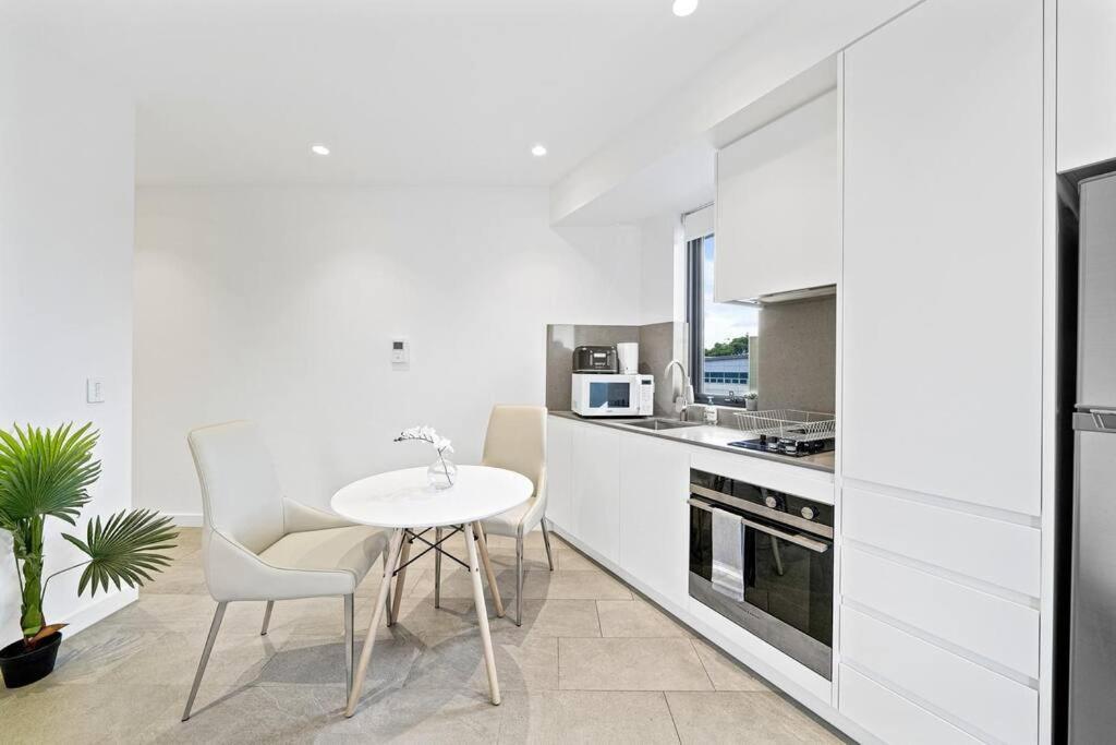 Studio For Long Term Tenants In Strathfield Cbd Cité de Cité de Sydney Extérieur photo